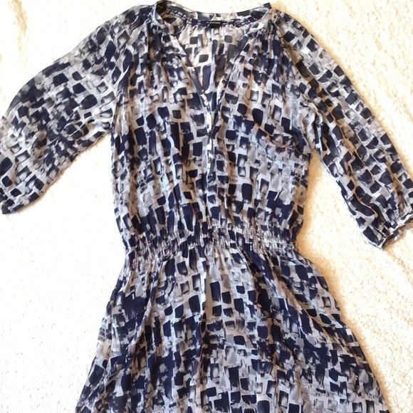 Club Monaco 100% silk dress - Picture 2 of 5